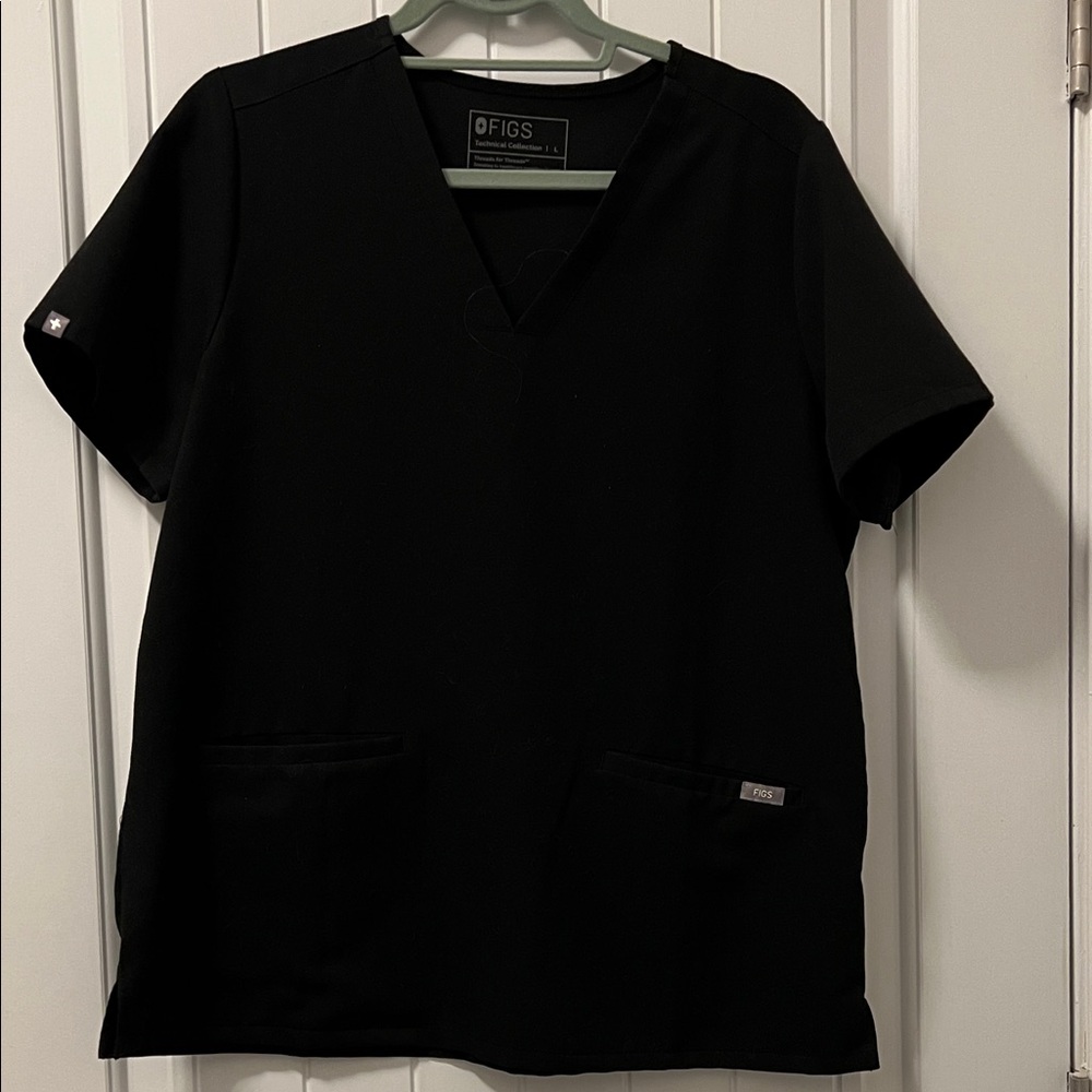 Figs Classic Black V-Neck Scrub Top